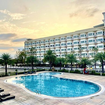 אודון תאני Siamgrand Hotel מראה חיצוני תמונה