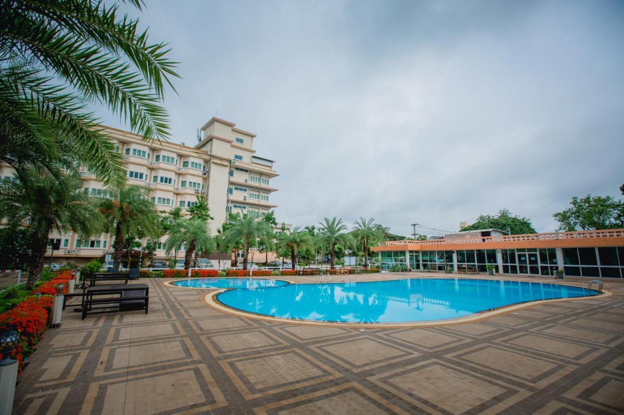 אודון תאני Siamgrand Hotel מראה חיצוני תמונה